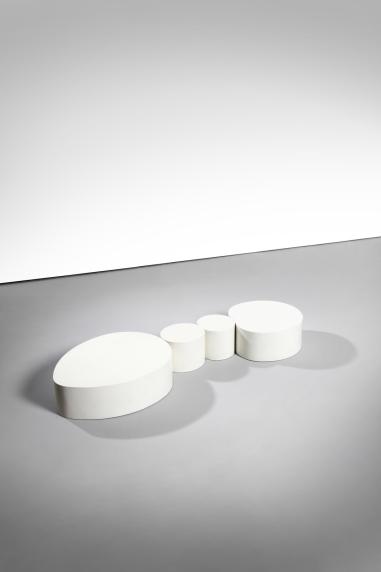 Forme (bianco), 1969, legno laccato, 22.0 x 181.0 x 61.5 cm