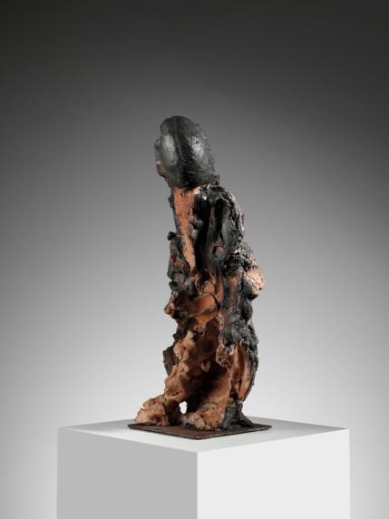 Figura, 1994, scultura in terracotta policroma, 58.0 x 23.0 x 28.0 cm