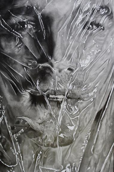 Alive (serie Wrapped 1 di 3), 2021, carboncino, matita e acrilico 29,7 x 42 cm