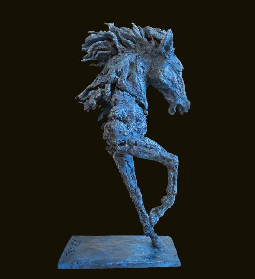E ti vengo a cercare, 2021, bronzo in ossidazione, cm 41,7x10x12,2