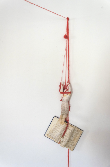 Particolare di "Parole illeggibili", installazione