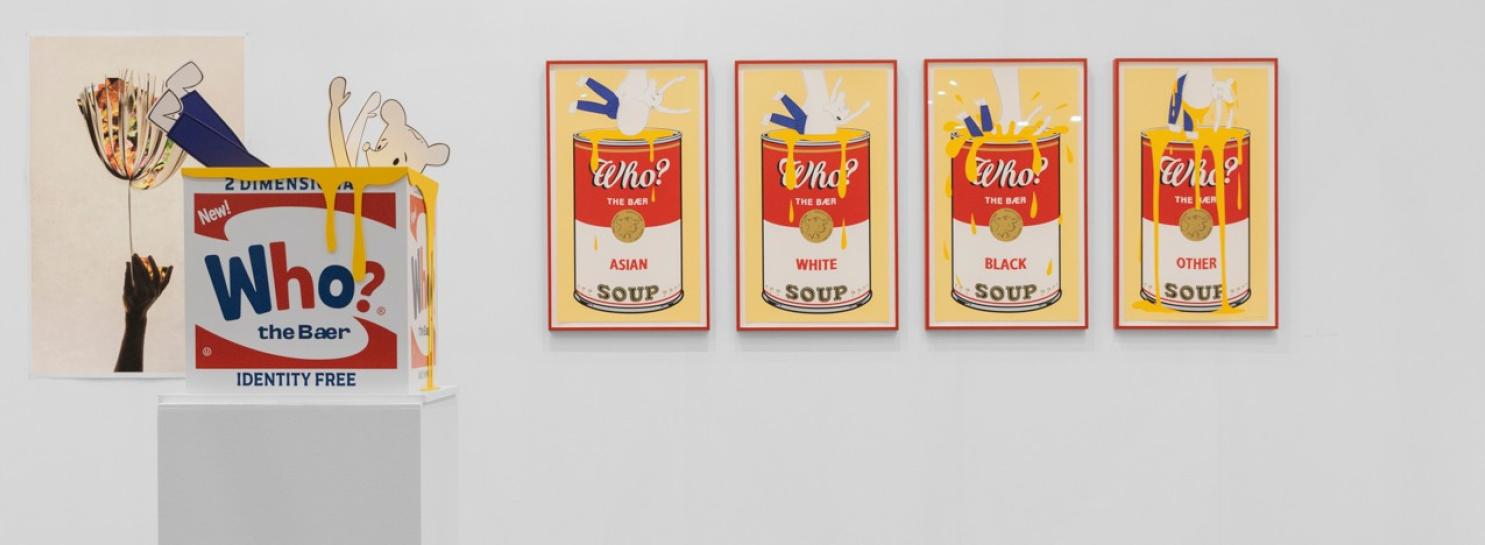 Opere di Simon Fujiwara della serie Who the Bær nello stand della Dvir gal- lery (Parigi, Tel Aviv, Bruxelles), nell’edizione 2023 di Miart.