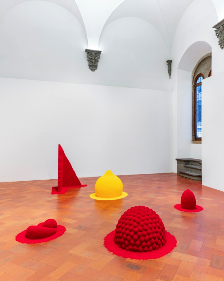 To Reflect an Intimate Part of the Red, opera di Anish Kapoor in mostra a Palazzo Strozzi a Firenze