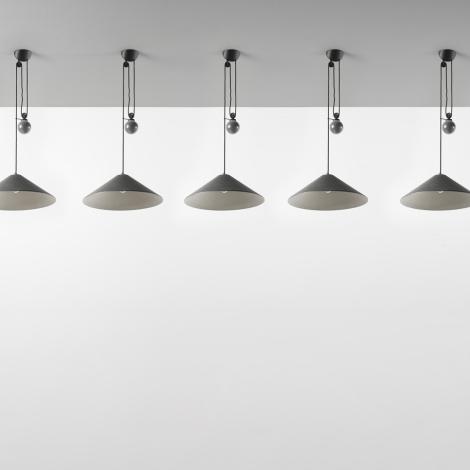 Sette lampade a sospensione a saliscendi della serie Aggregato per Artemide, 1976, alluminio verniciato,  20.0 x 50.0 x 50.0 cm