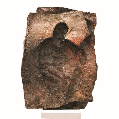 Figura che si inoltra, 1985, resina dipinta