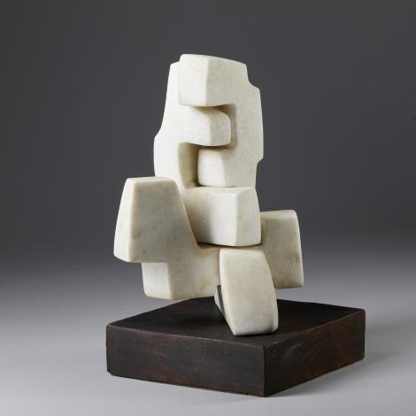 Navigando, 1991, legno di noce e marmo, 37.0 x 30.0 x 22.0 cm