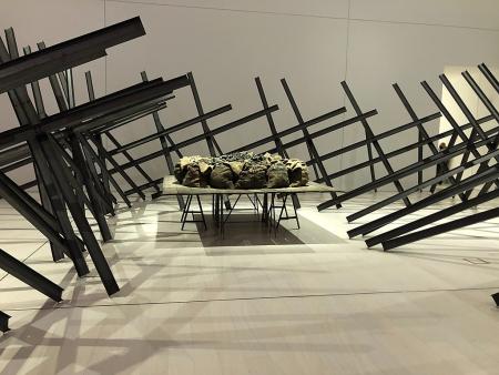 Kounellis al Museo Nazionale di Arte Contemporanea di Atene