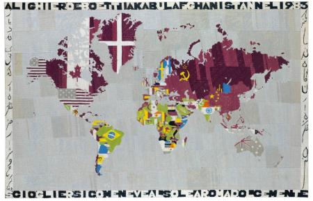 Alighiero Boetti, Mappa, 1983, ricamo su tessuto, 115x178 cm