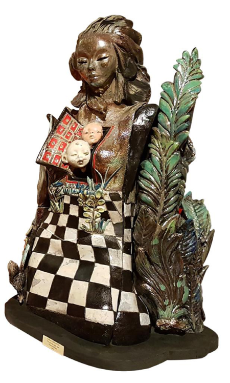 La vita è una partita a scacchi, 2020, ceramica RAKU, 60x100 cm