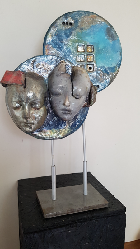 Gemini, 2019, ceramica RAKU, 28x44 cm