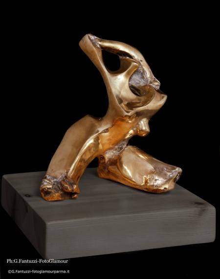 Donna in tensione, 1984, bronzo 20 x 20 x 20 cm