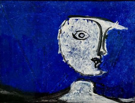 Luna su sfondo blu
