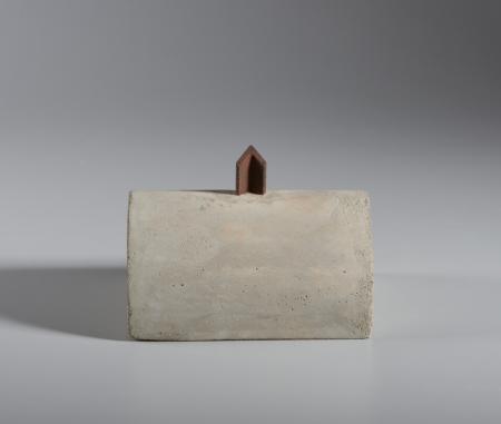 1975, cemento e ferro, 15.0 x 20.0 x 20.0 cm