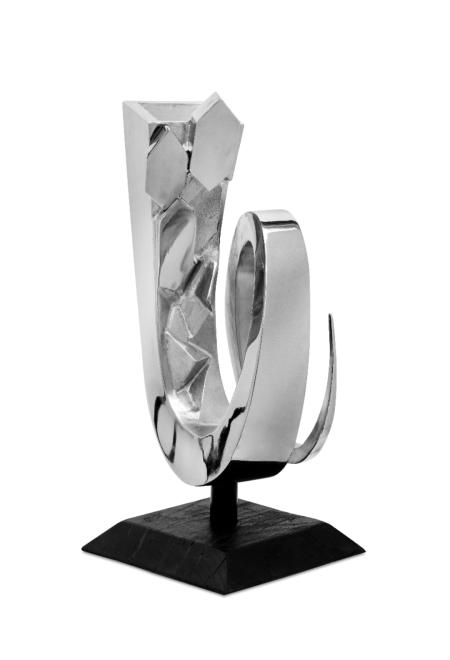 Perseverance, 2023, scultura in acciaio inox lucidato, 30 x 60 x 30 cm