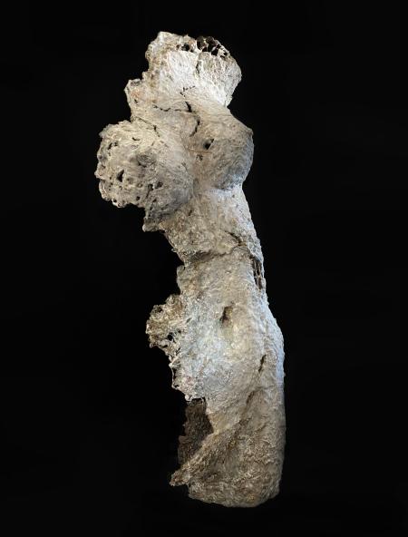 Rea, 2021, cemento, terre, polvere di marmo brillantino e ferro, cm 68,2x31x24