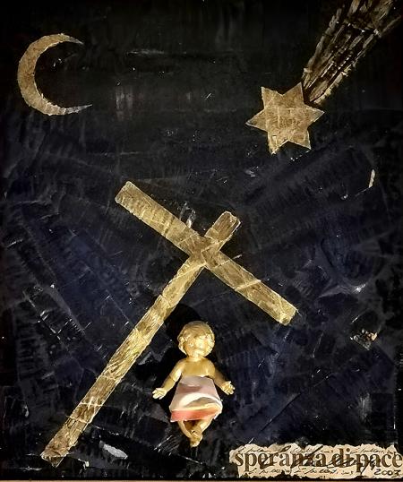 Speranza di pace, 2003, ritagli di giornale, plastiche, stoffa, tempere e acrilici su tavola di legno 40x50 cm