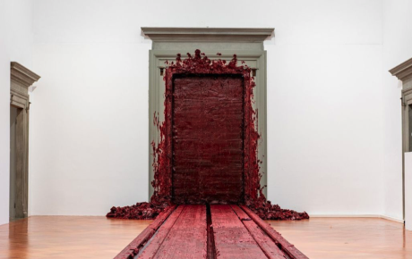 Svayambhu, opera simbolo della mostra di Anish Kapoor a Firenze