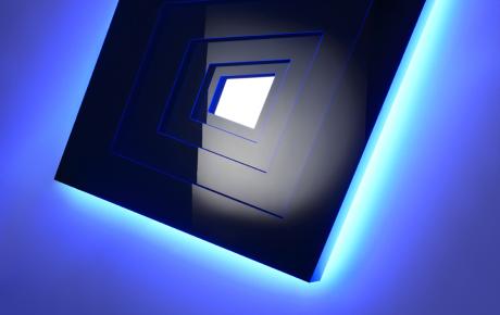 Deep Space, 2014, Cristallo nero, specchio e neon blu, cm 120 x 150 x 25